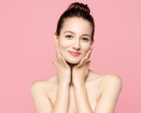 Правилния ред за нанасяне на продукти за грижа за кожата. Научете как да го правите правилно!